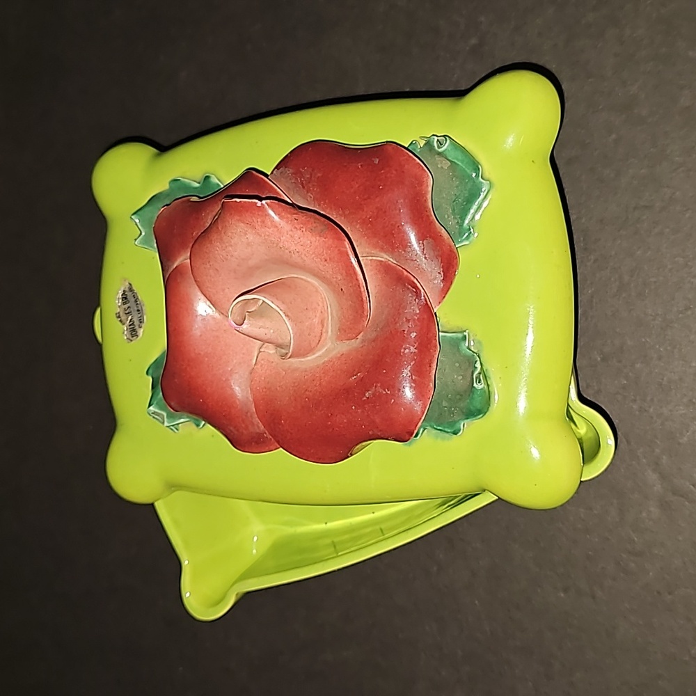 Johannes Brahm So Cal Pottery Rose Trinket Box